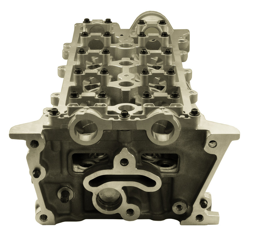 Renault Cylinder Head